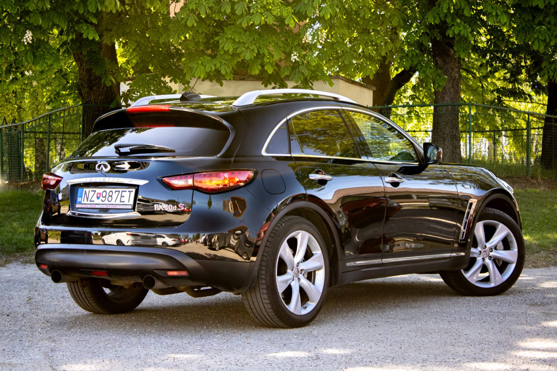 Infiniti FX30 - fotka 5