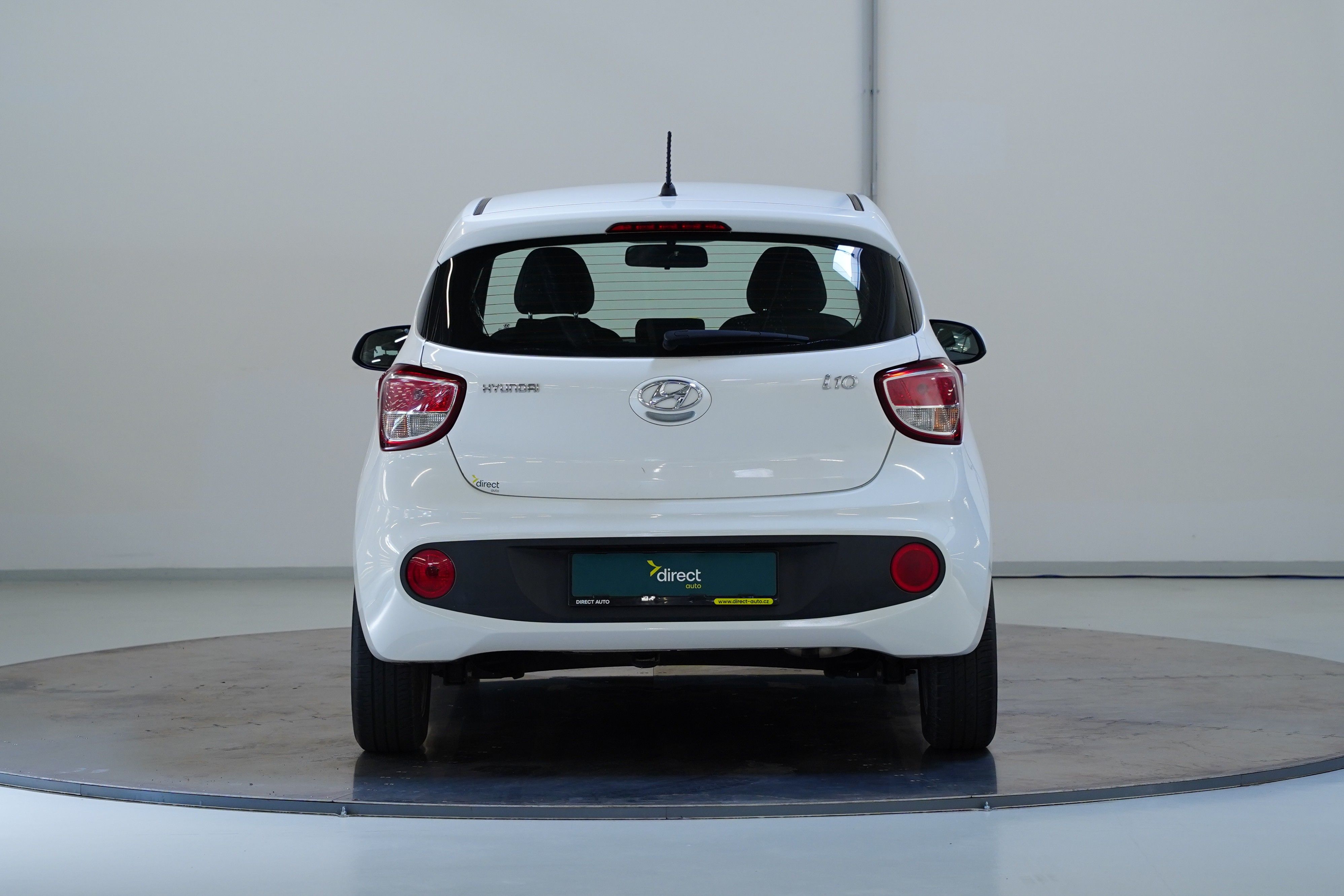 Hyundai i10, 1.0 49 kW - fotka 6