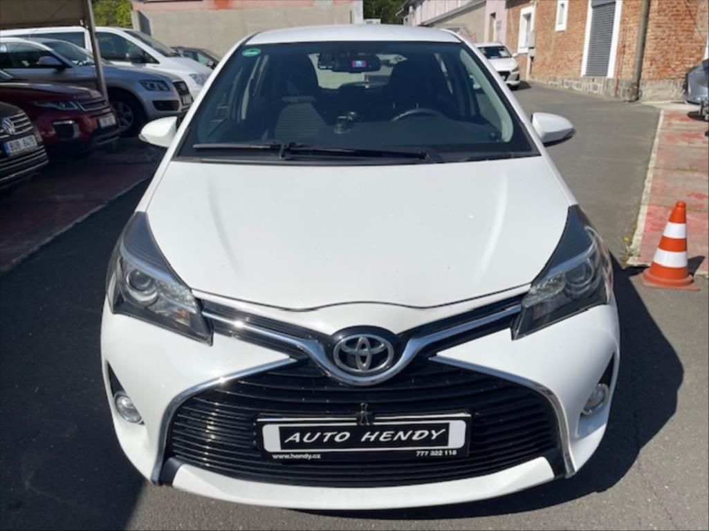 Toyota Yaris, 1,3 Dual VVT-i CVT M/D-S Style - fotka 2