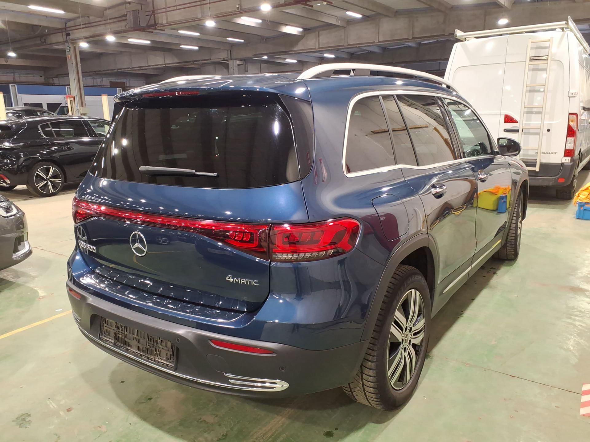 Mercedes-Benz EQB, 300 Luxury 4×4 - fotka 3