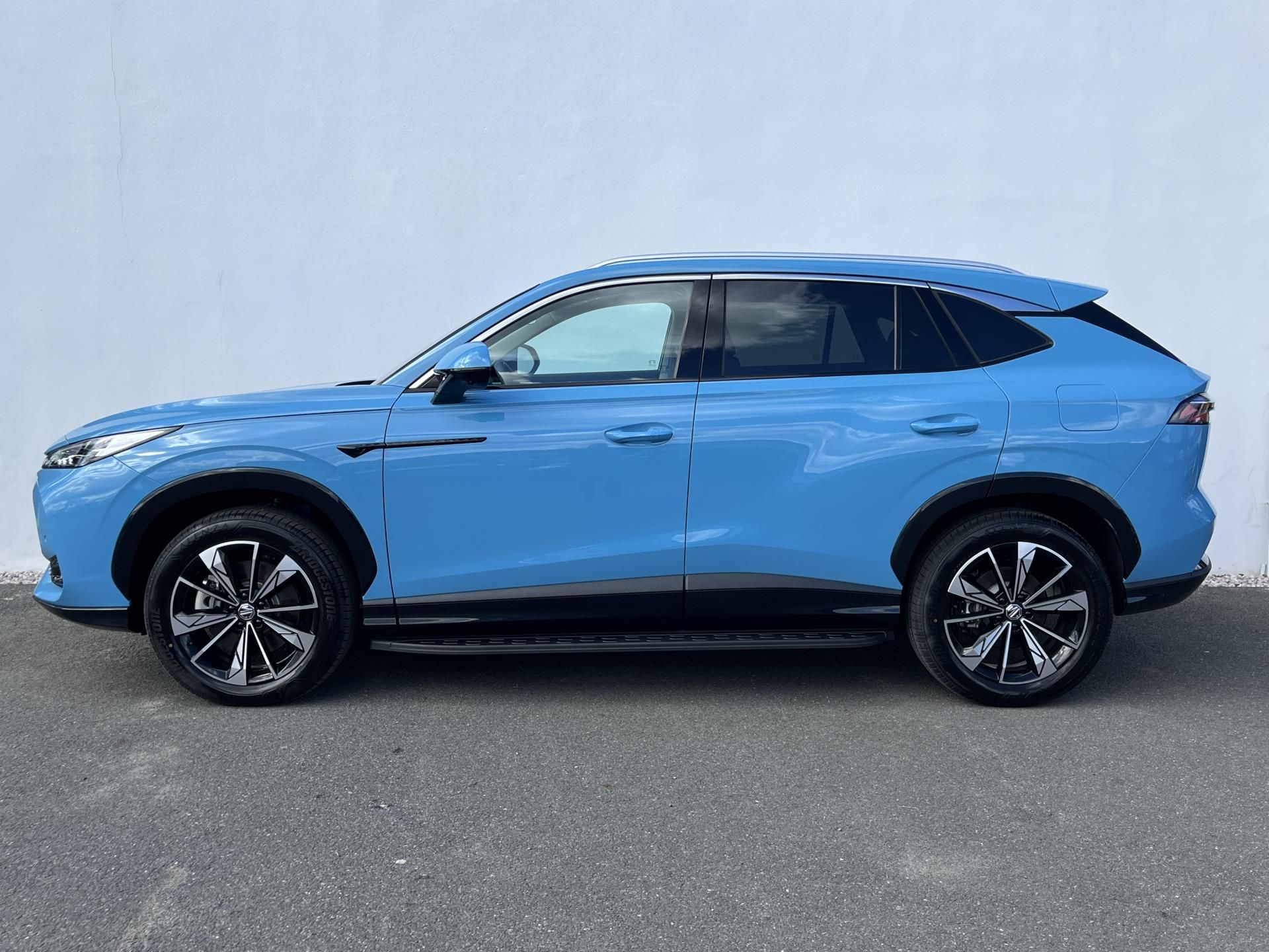 MG HS, 1.5 Plug-in hybrid / 240 kW EX - fotka 4