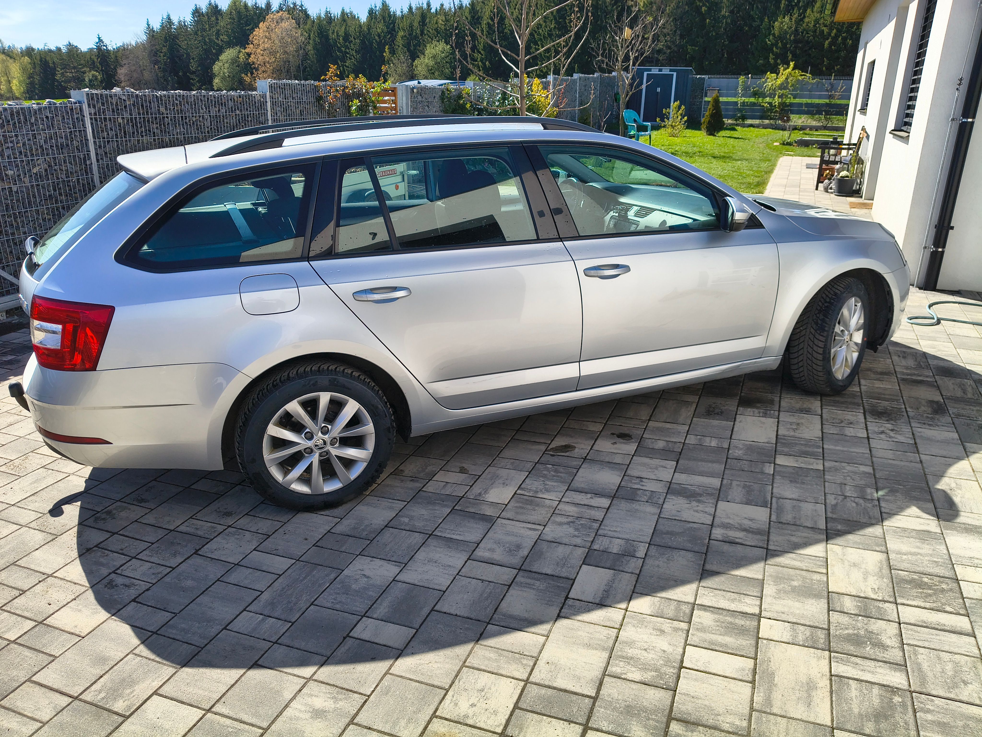 Škoda Octavia, Škoda Octavia 1.0 Kombi - fotka 4