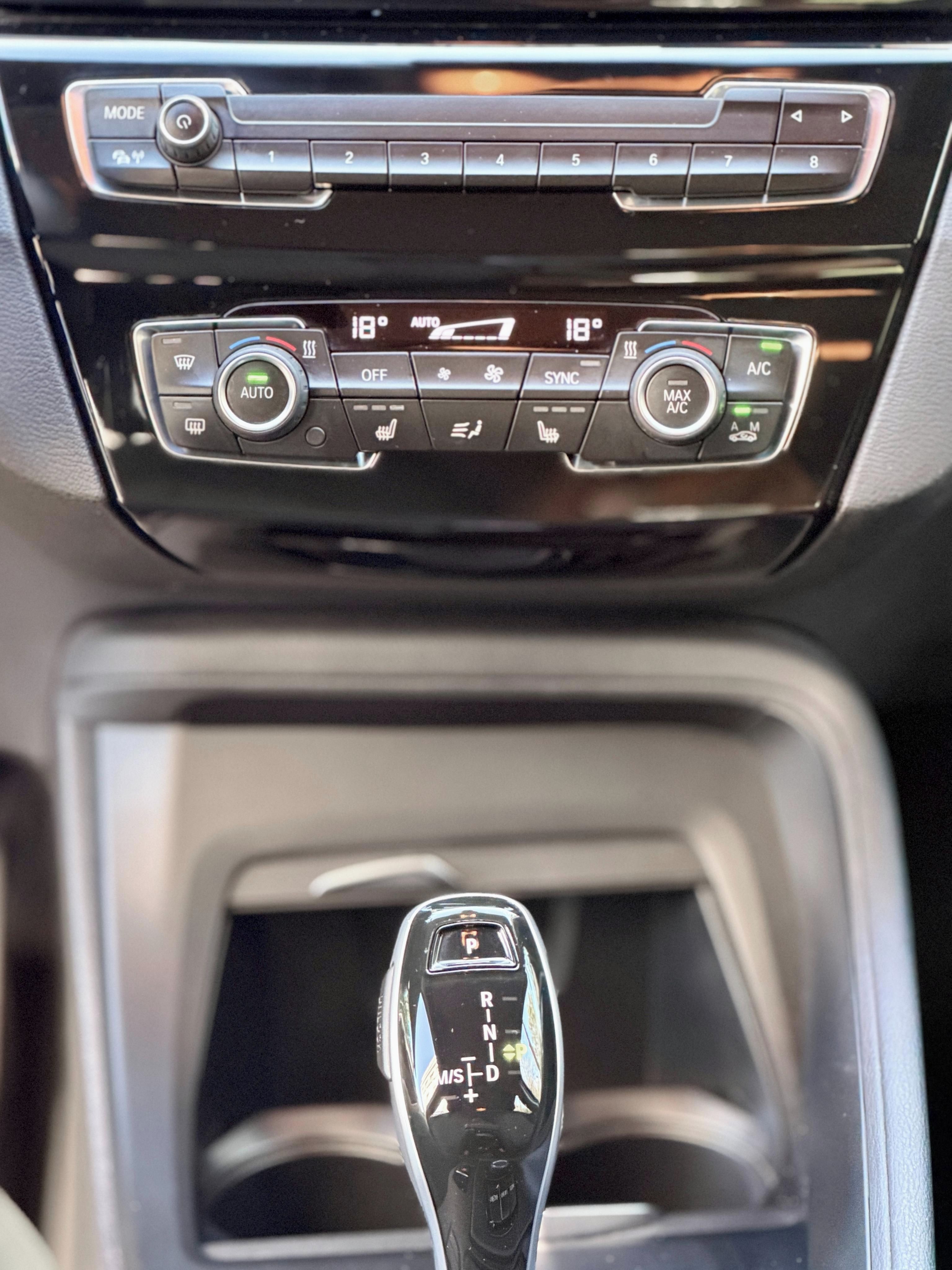 BMW X1, BMW X1 sDrive18i AT 05/2020 - fotka 6