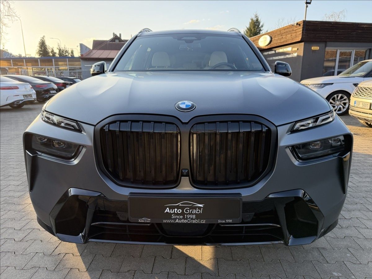 BMW X7, 40d Msport Pro Xdrive - fotka 2