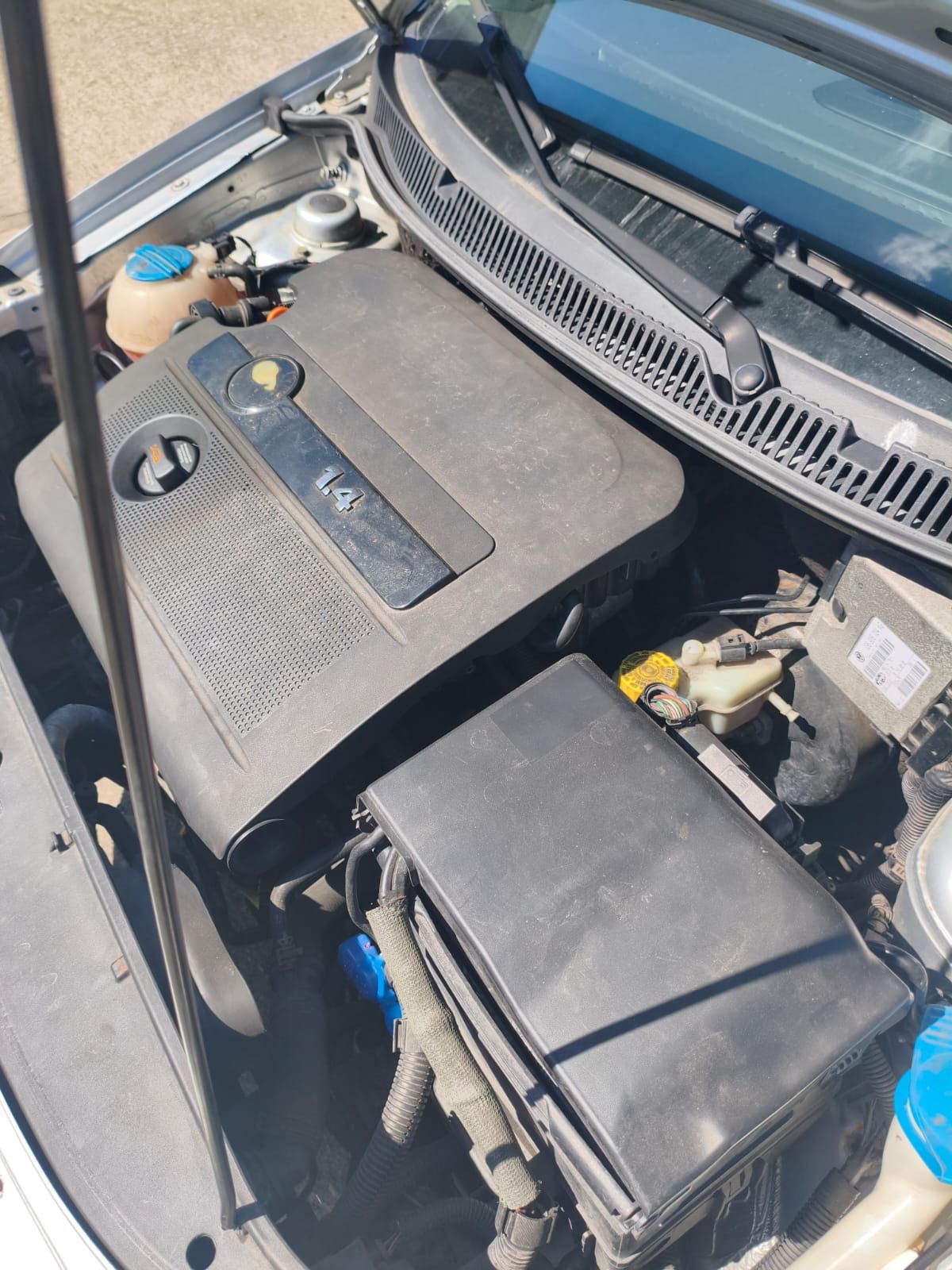 Volkswagen Polo, 1.4 16v 55kw AUTOMAT - fotka 5