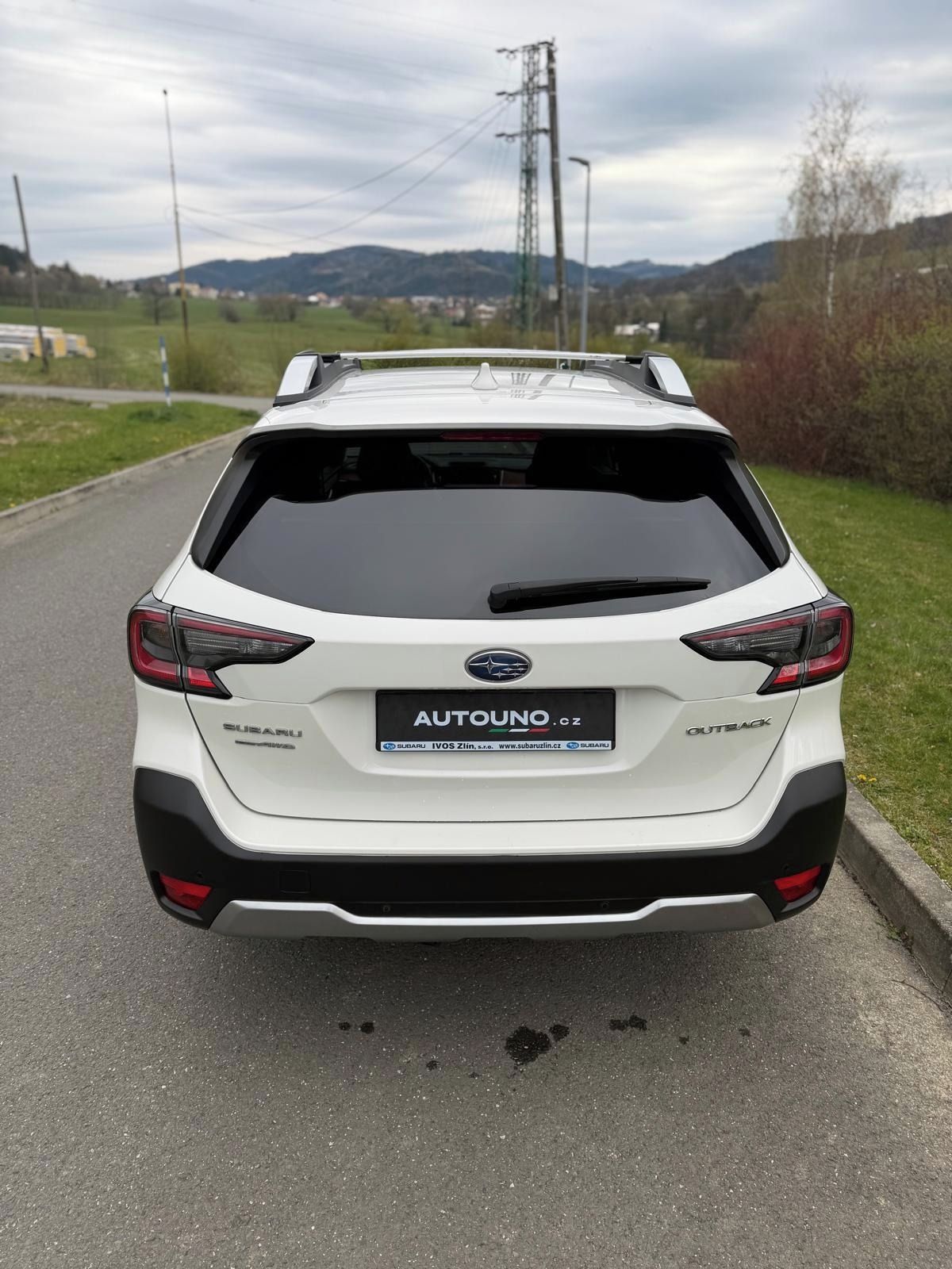 Subaru Outback - fotka 6