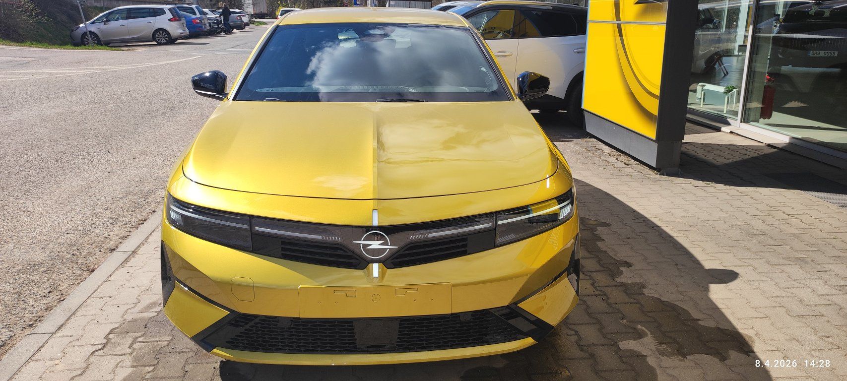 Opel Astra, HYBRID 1,2 TURBO EDITION 107kW - fotka 6
