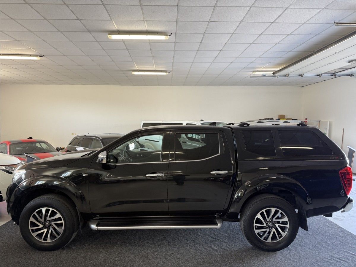 Nissan Navara, 2,3 dCi Hardtop,manuál - fotka 3