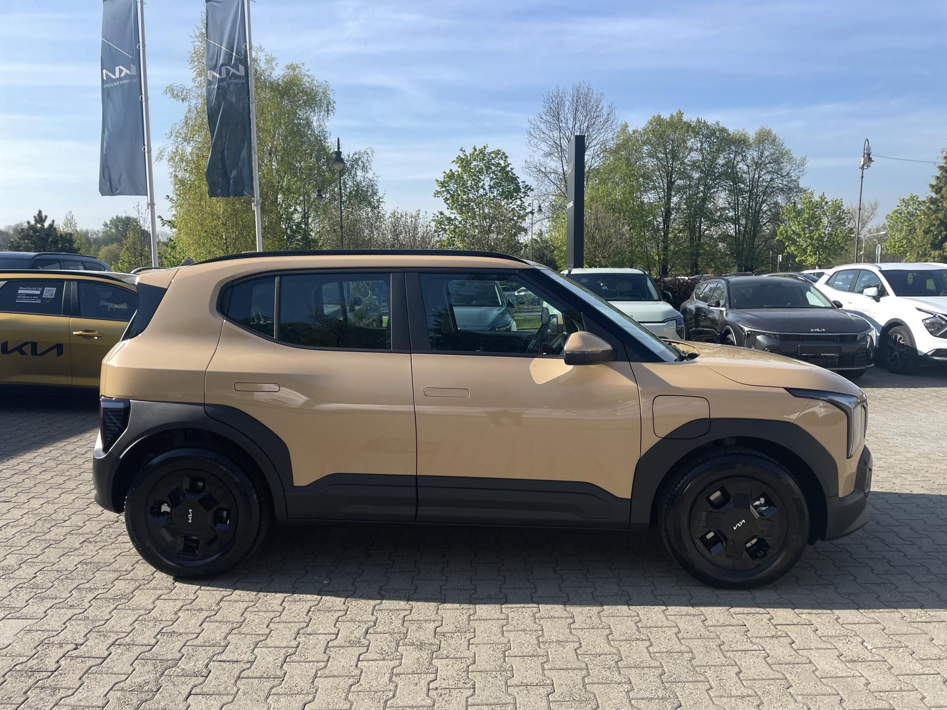 Kia, EARTH 4P 108kW + 42,2KWh - fotka 2