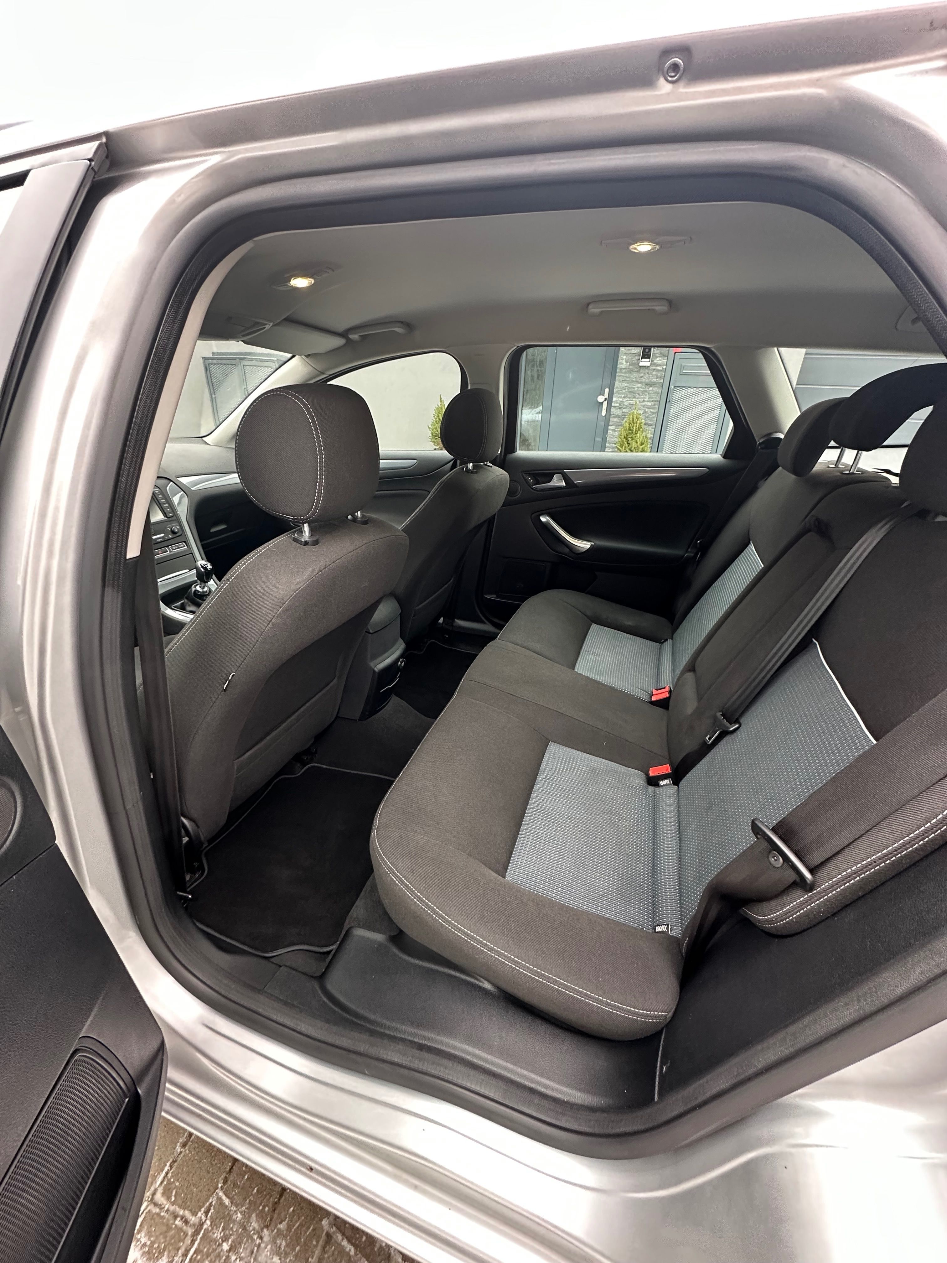 Ford Mondeo, 2.0 TDCI - fotka 6