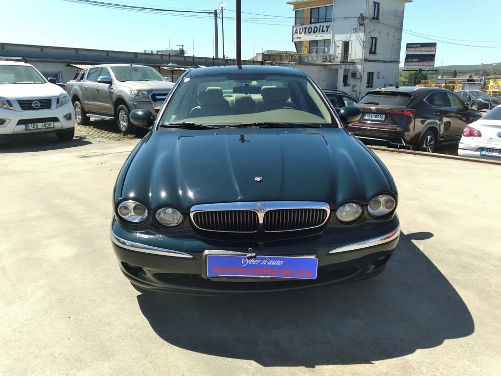 Jaguar X-Type, 2.5 V6 4x4 - fotka 2