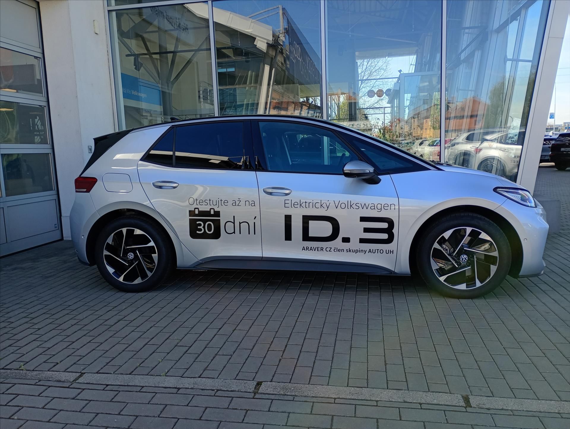 Volkswagen ID.3, Pro People 150 kW, 59 kWh - fotka 4