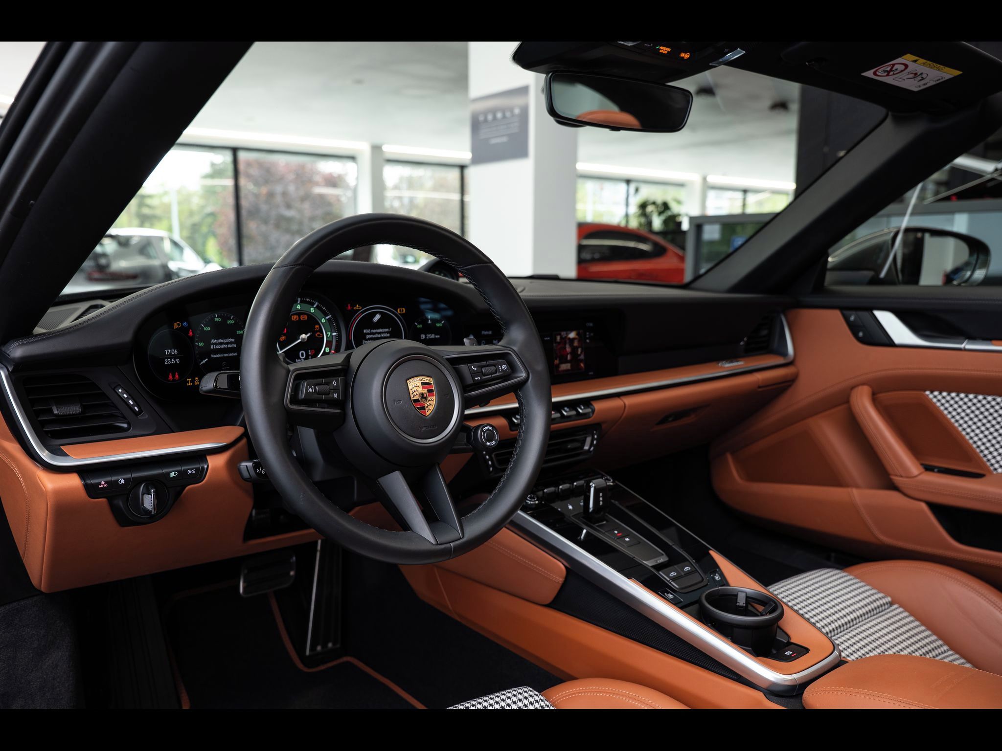 Porsche 911, (992) Targa 4 /Heritage Design - fotka 5