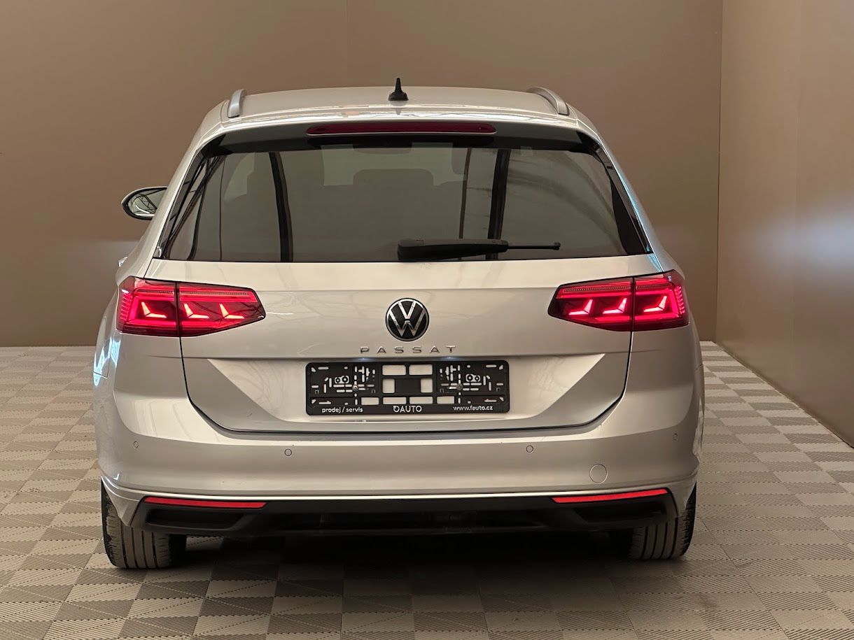 Volkswagen Passat Variant, 2.0 TDi Style Business DSG - fotka 6