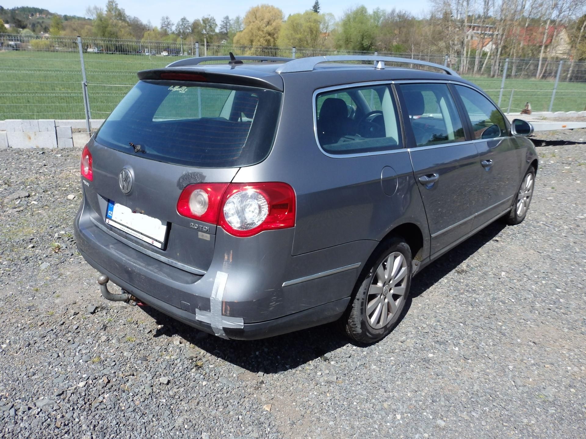 Volkswagen Passat, 2.0TDi 103kw Highline - fotka 3