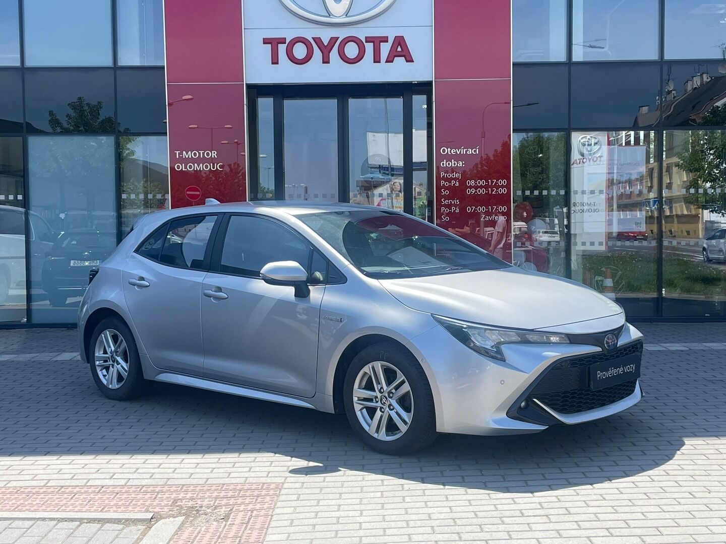 Toyota Corolla, 1.8 Comfort Tech HB - fotka 4