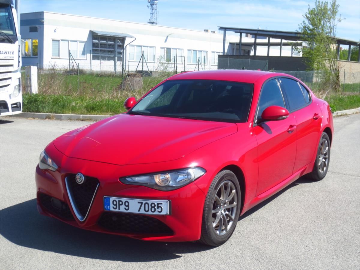 Alfa Romeo Giulia, 2,2   JTDm MT, plná historie