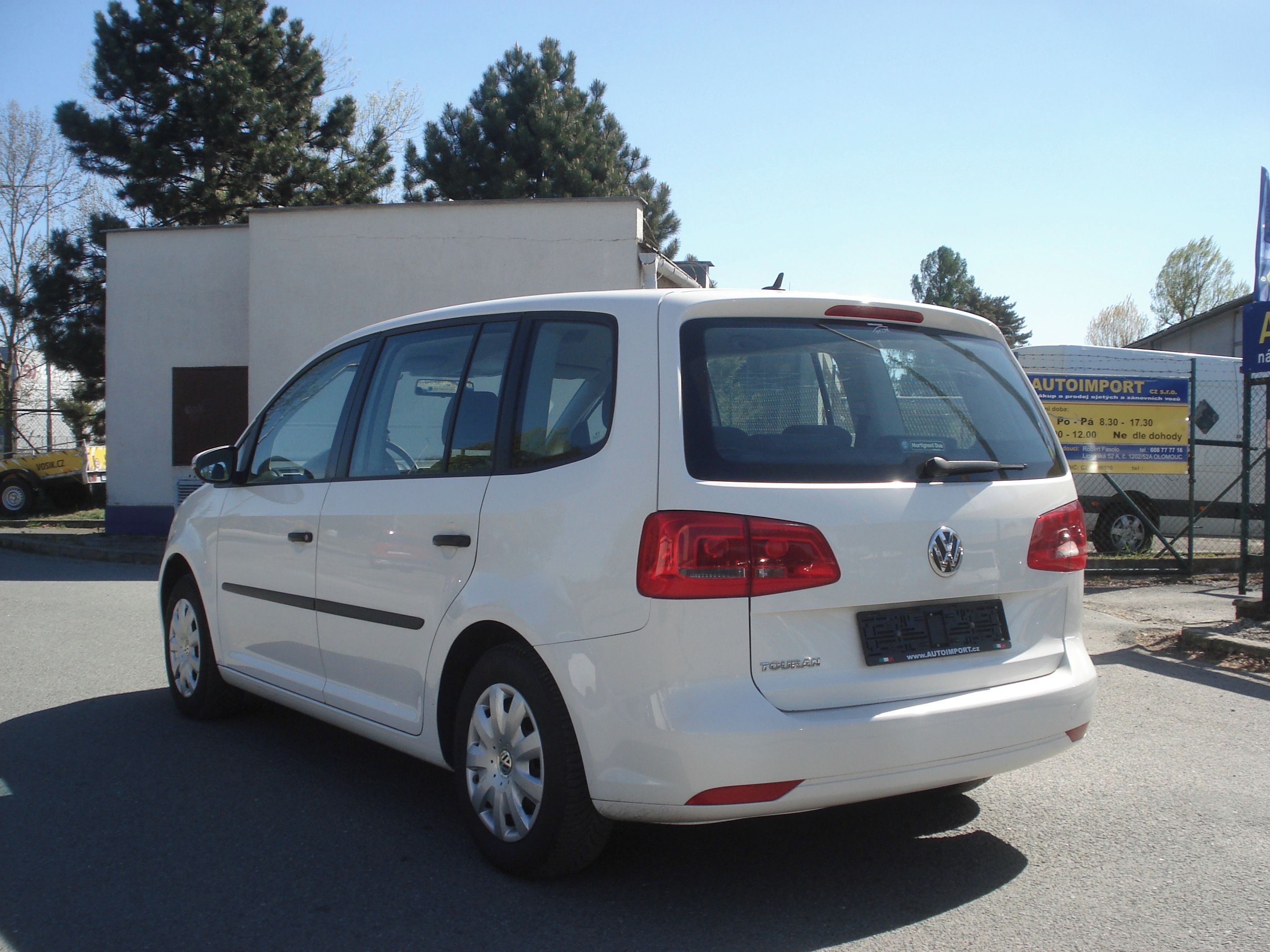 Volkswagen Touran, 1.2 TSi 7 MÍST - fotka 4