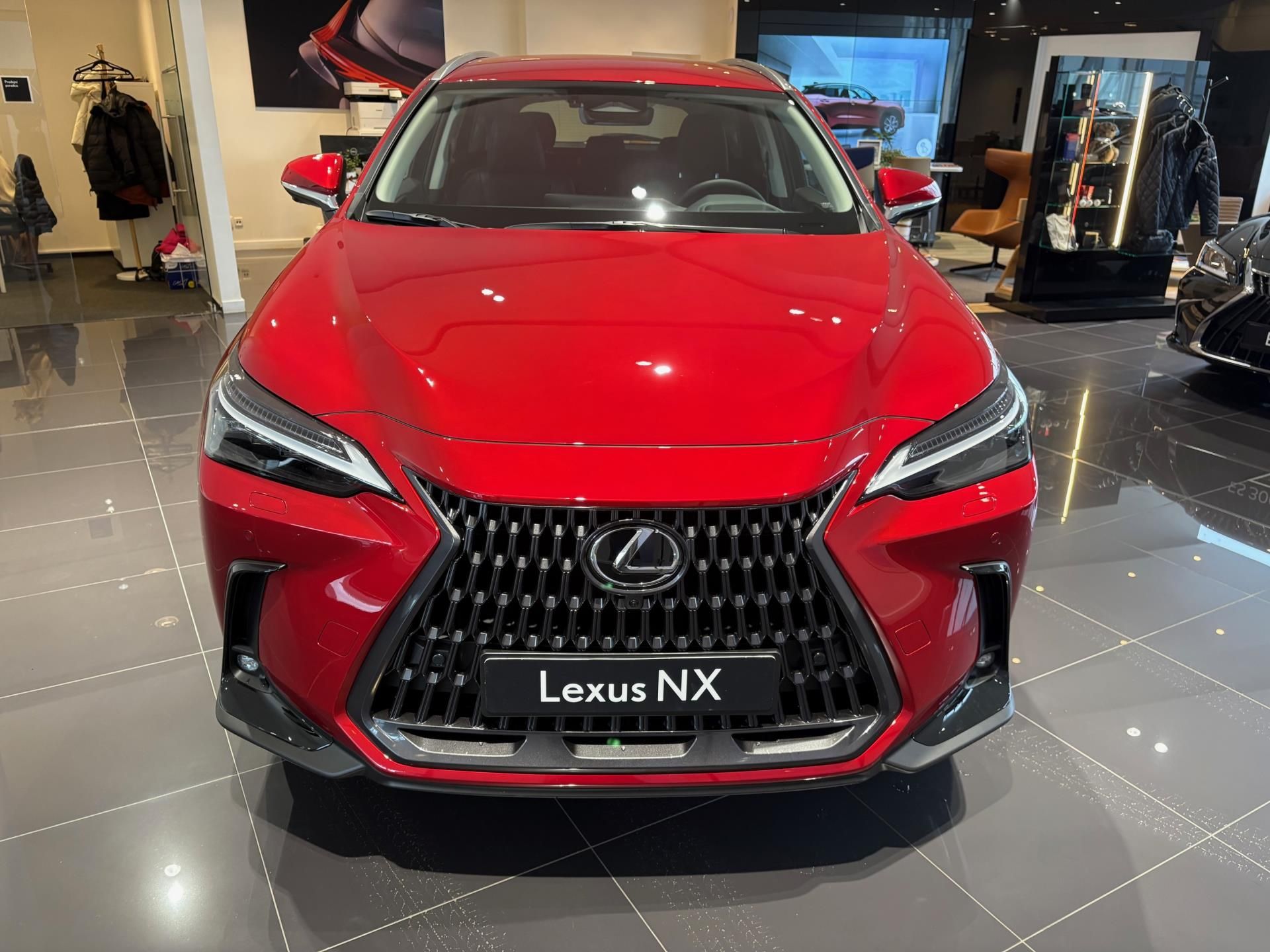 Lexus NX 350h, Executive Plus 4x4 - fotka 2