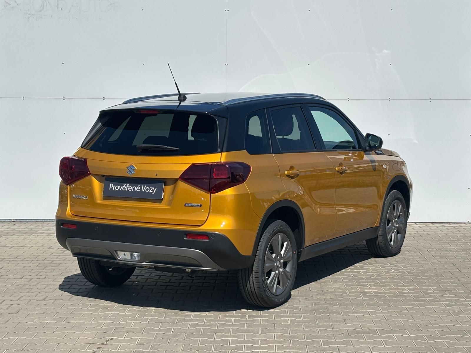 Suzuki Vitara, 1,4 BoosterJet Premium - fotka 2