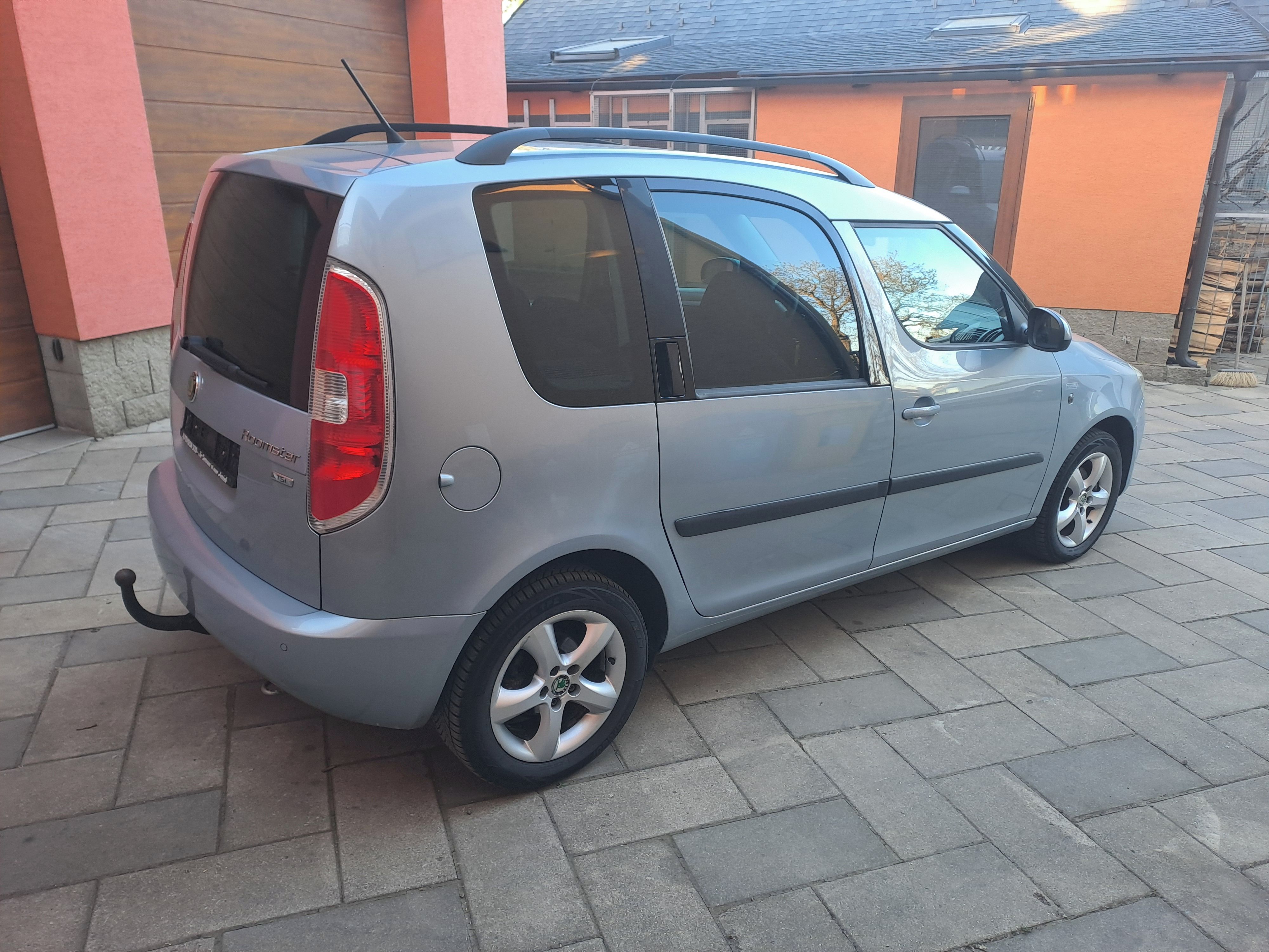 Škoda Roomster, 1,2TSI 63KW po rozvodech - fotka 5
