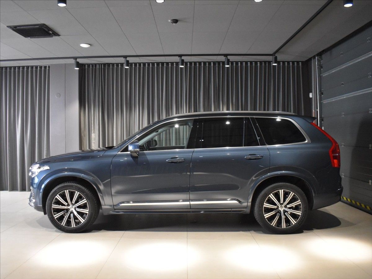 Volvo XC90, 2,0 B5 AWD Ultimate tažné,Pano - fotka 2