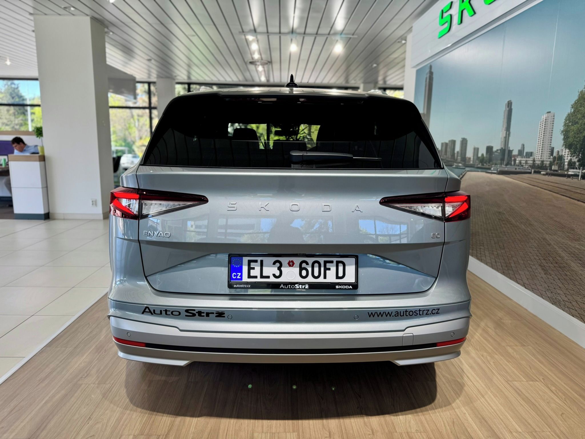 Škoda Enyaq, Sel.60, 63 kWh 150 kW - fotka 5