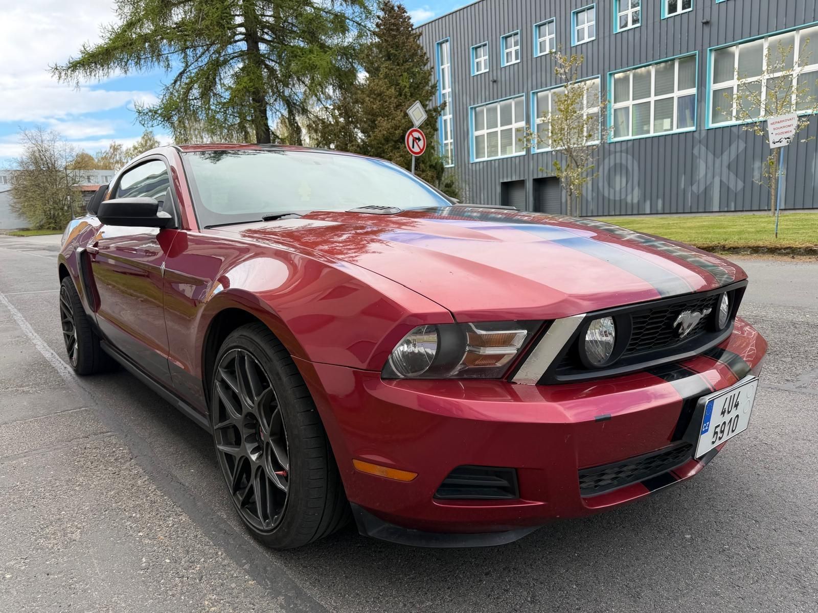 Ford Mustang, 3,6 V6 - fotka 6