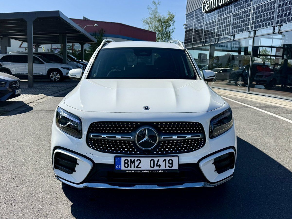 Mercedes-Benz GLB, 200 d 4MATIC - fotka 2