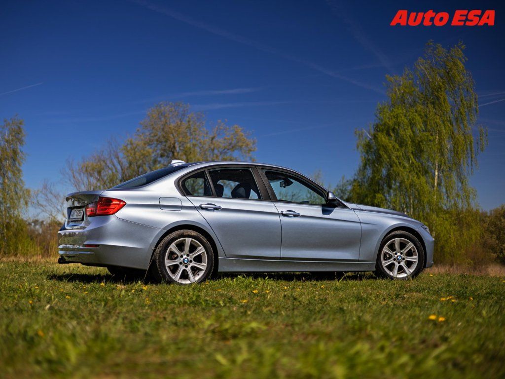 BMW Řada 3, 2.0 i 328i,Navi - fotka 6