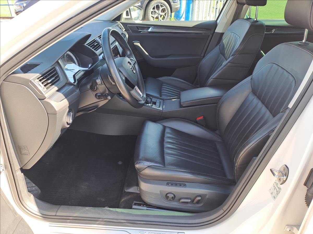 Škoda Superb, 2,0 TDI DSG 4x4 - fotka 5
