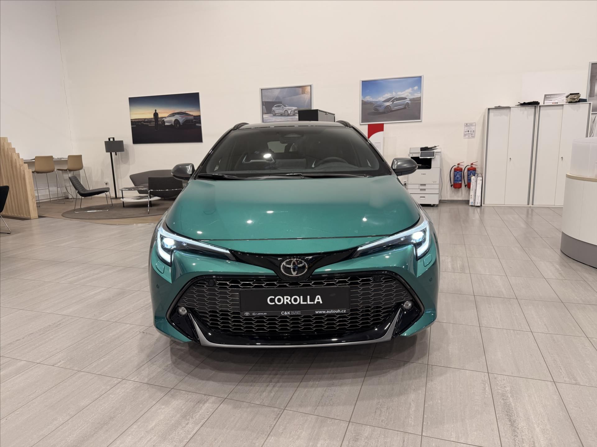 Toyota Corolla, 1,8 Hybrid (140k) GR Sport - fotka 2