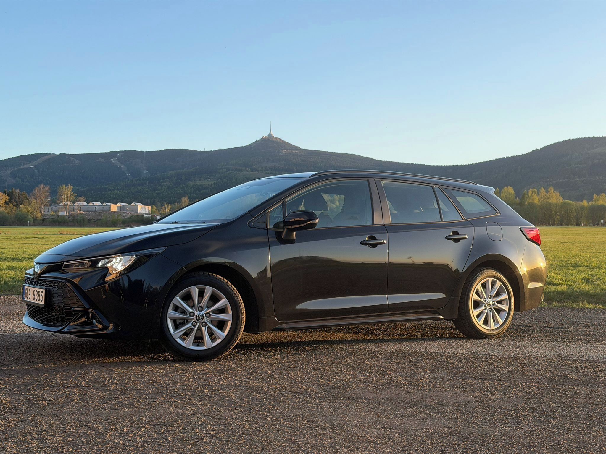 Toyota Corolla, [telefon skryt] km/DPH/TOP STAV