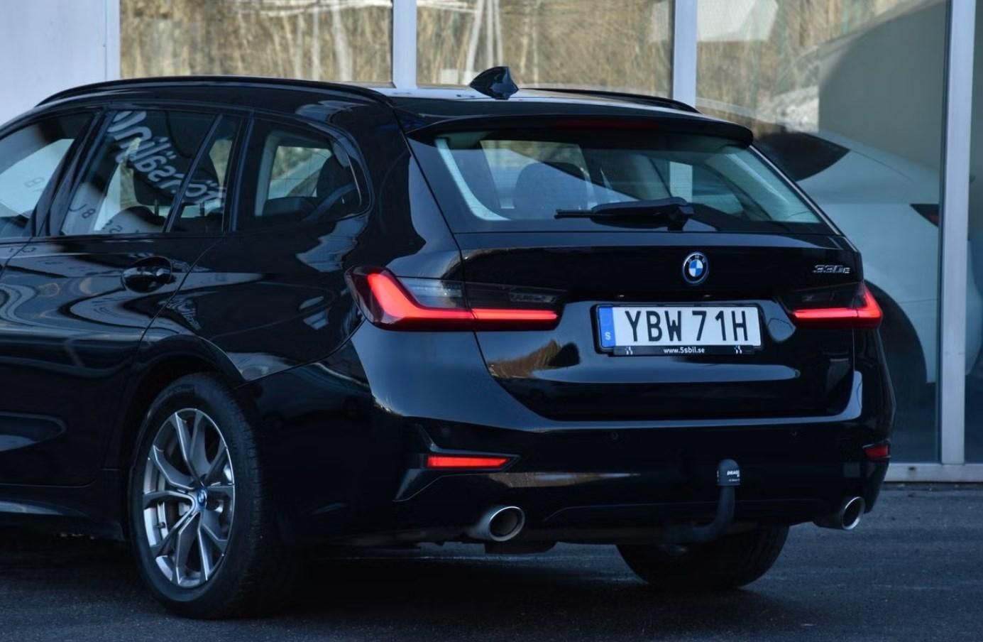 BMW Řada 3, 330e Touring Sport line Tažné - fotka 5