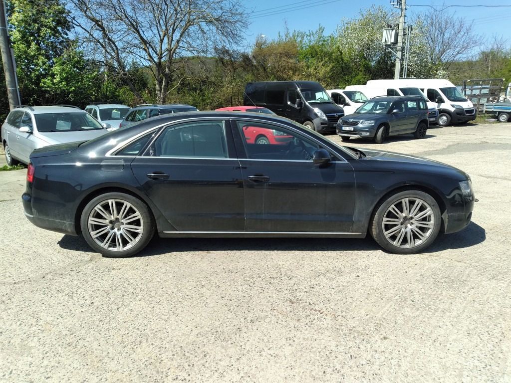 Audi A8, 4.2 TDI V8 QUATTRO NEPOJÍZDNÉ - fotka 5