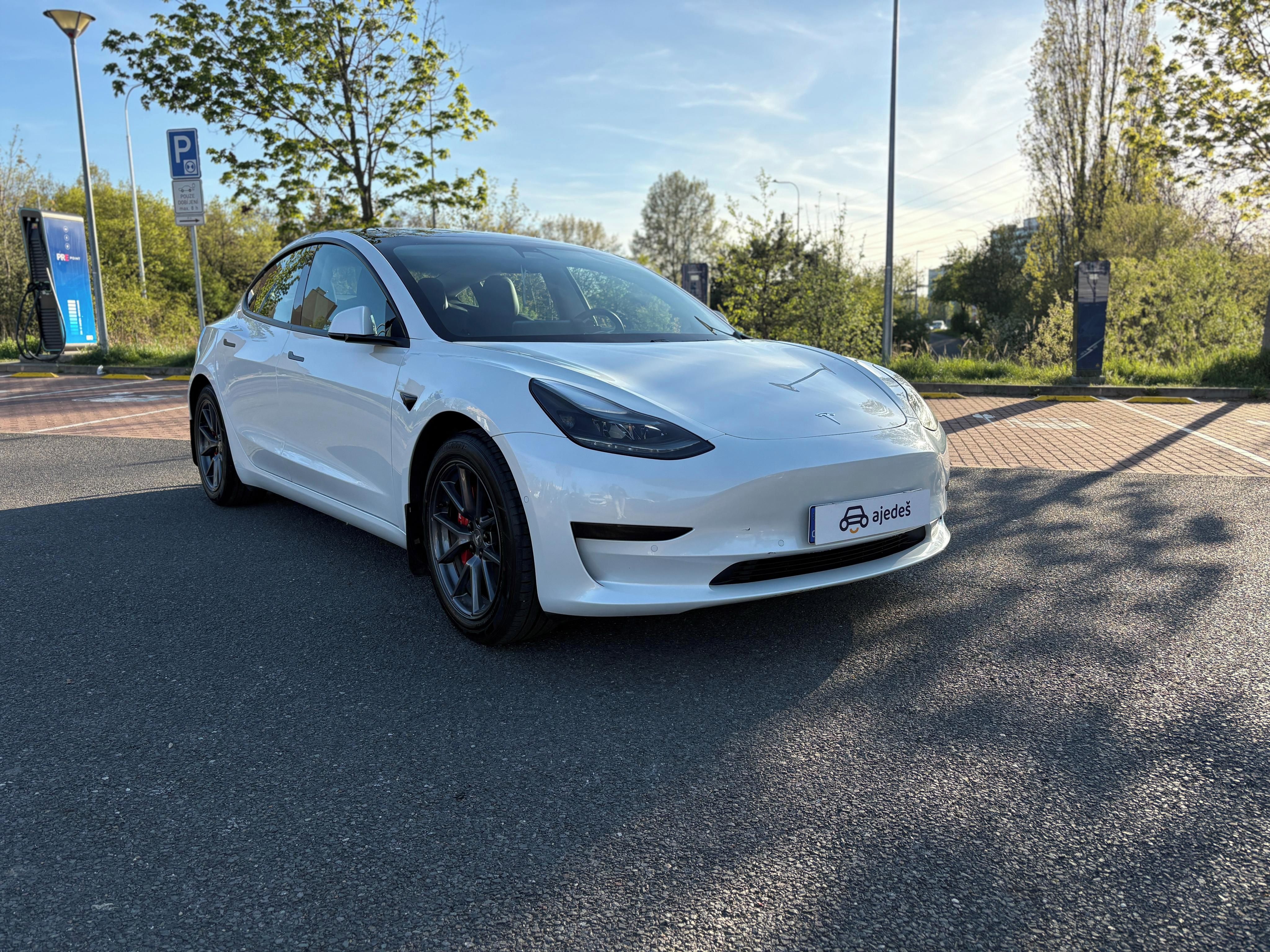 Tesla Model 3, Standard Range Plus/208kW/taž. - fotka 5