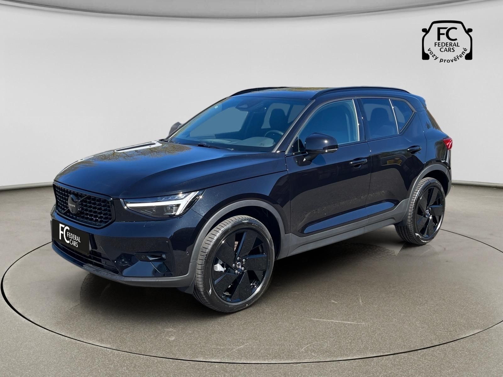 Volvo XC40, B3 FWD Black Edition + kola