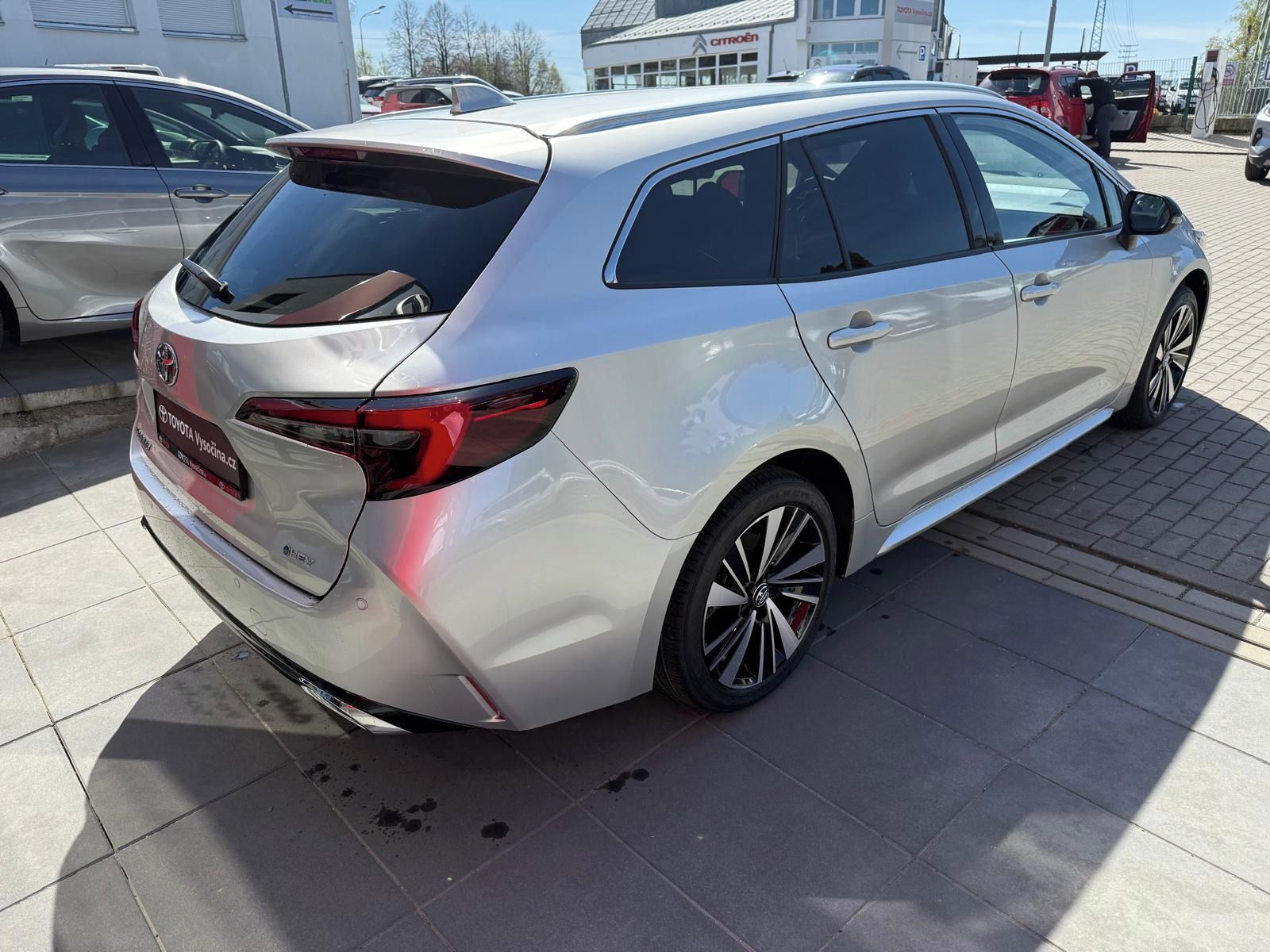 Toyota Corolla, 1.8HEV 140PS Style - fotka 4