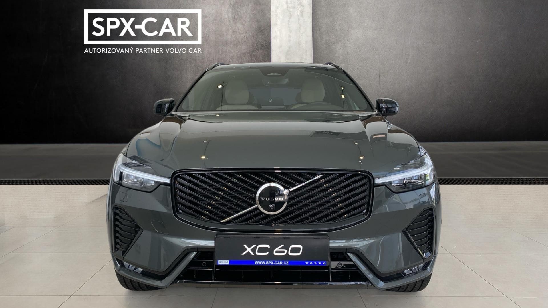 Volvo XC60, PLUS DARK, B5 AWD, 184+10 kW / - fotka 2