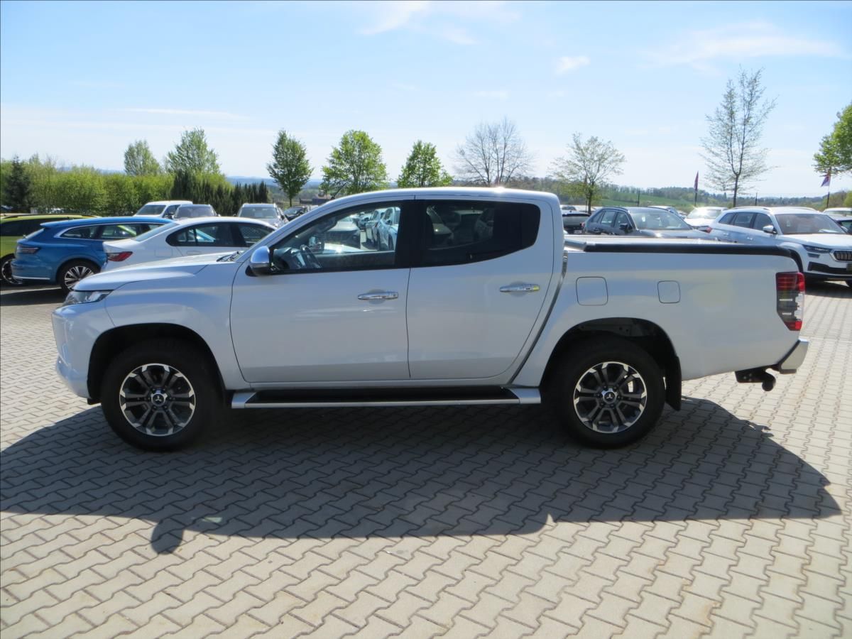 Mitsubishi L200, 2,3 DI-D INTENSE 4WD AUT - fotka 4