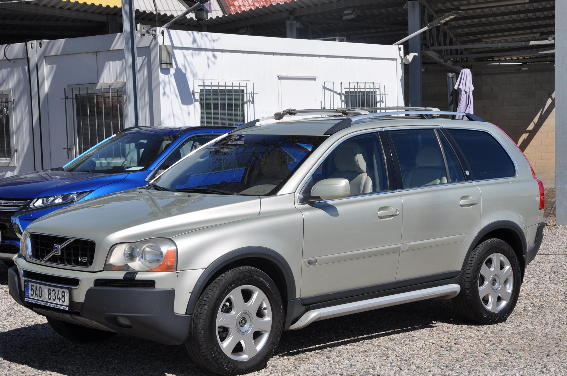 Volvo XC90, 4.4i V8 232kW 4x4 A/T