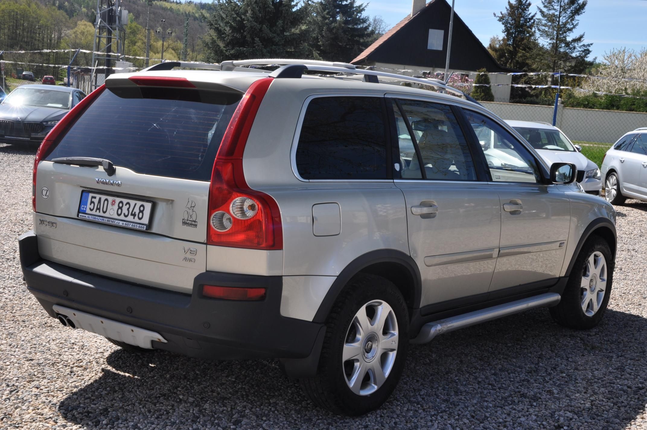 Volvo XC90, 4.4i V8 232kW 4x4 A/T - fotka 3