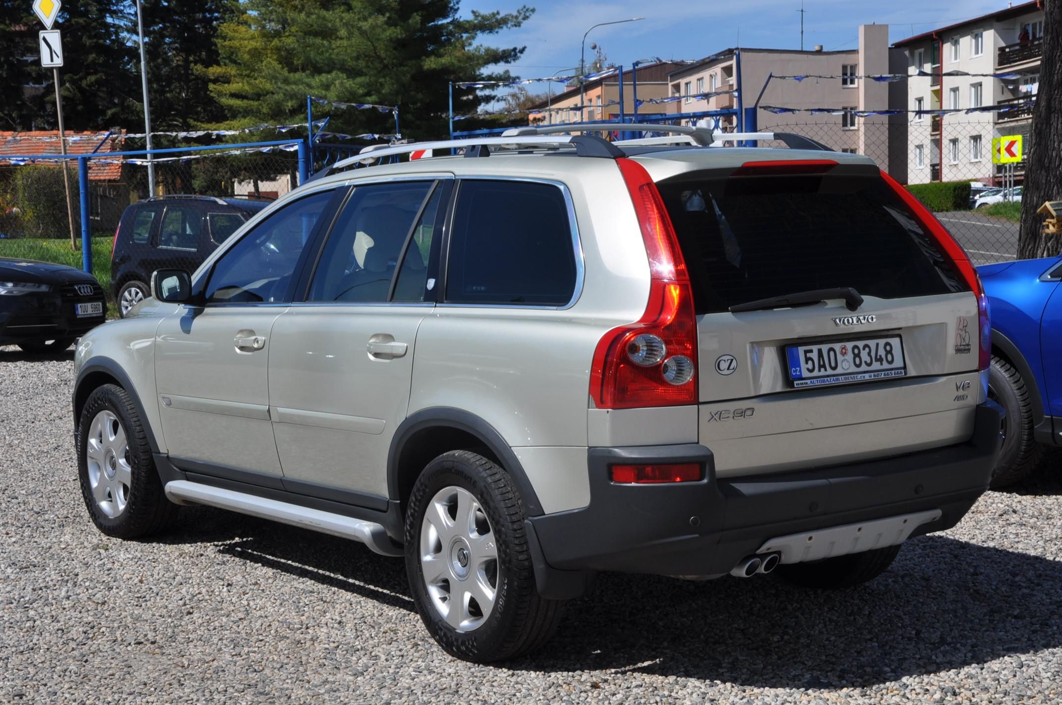 Volvo XC90, 4.4i V8 232kW 4x4 A/T - fotka 4