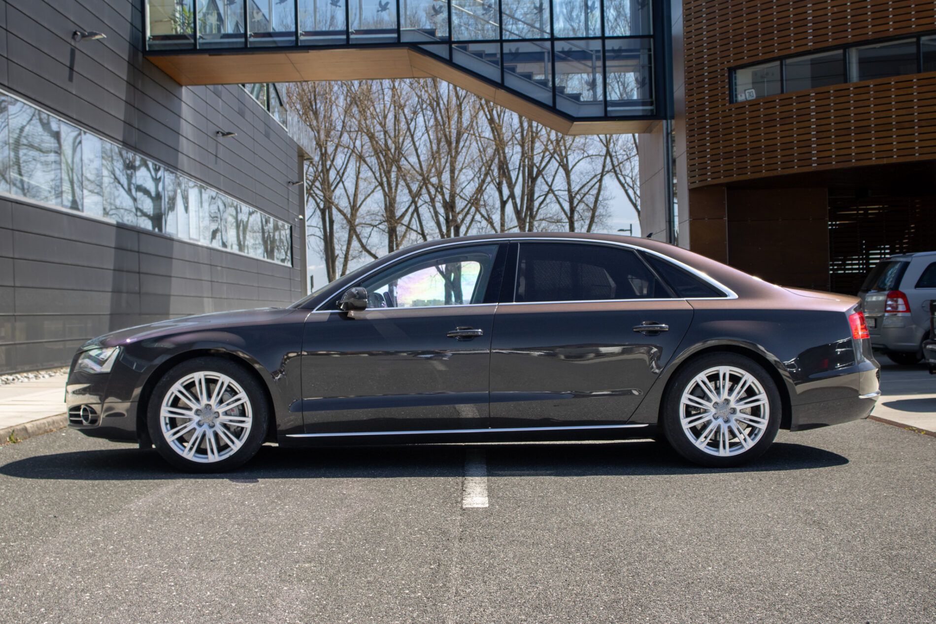 Audi A8 - fotka 4