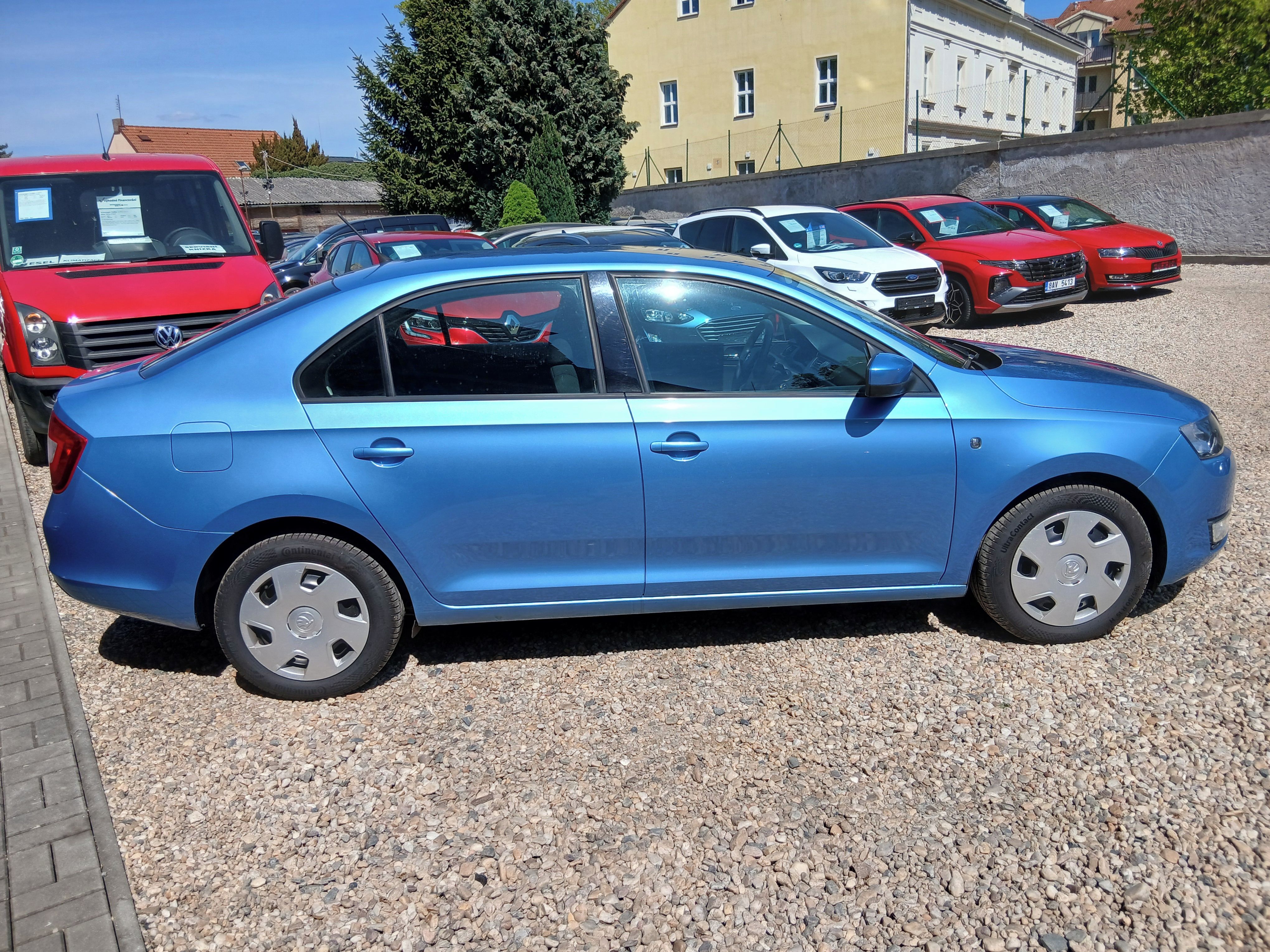 Škoda Rapid, 1.2TSi 63KW Ambi +Zim.kola - fotka 4