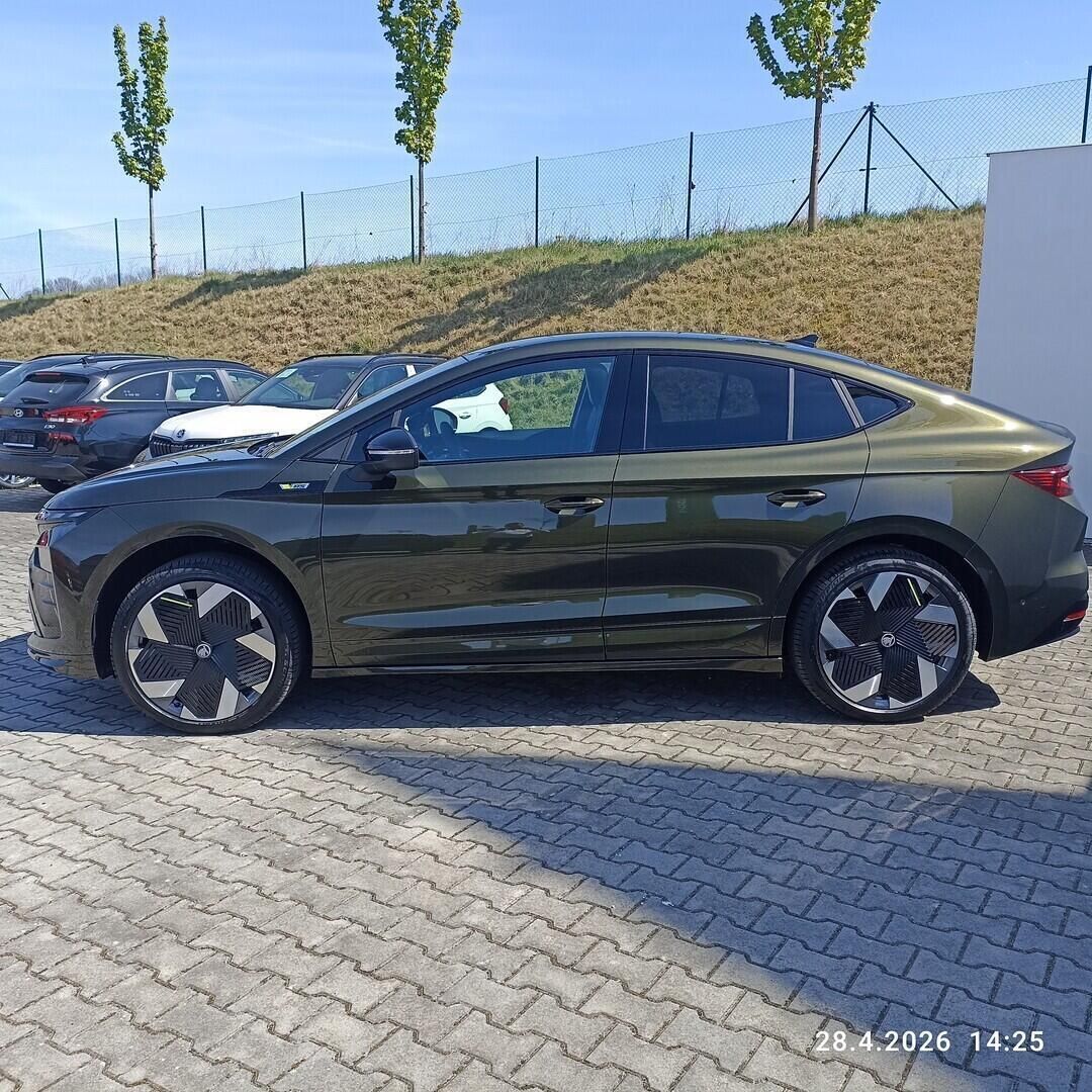 Škoda Enyaq, Coupé RS  84 kWh 4x4 250 kW - fotka 2