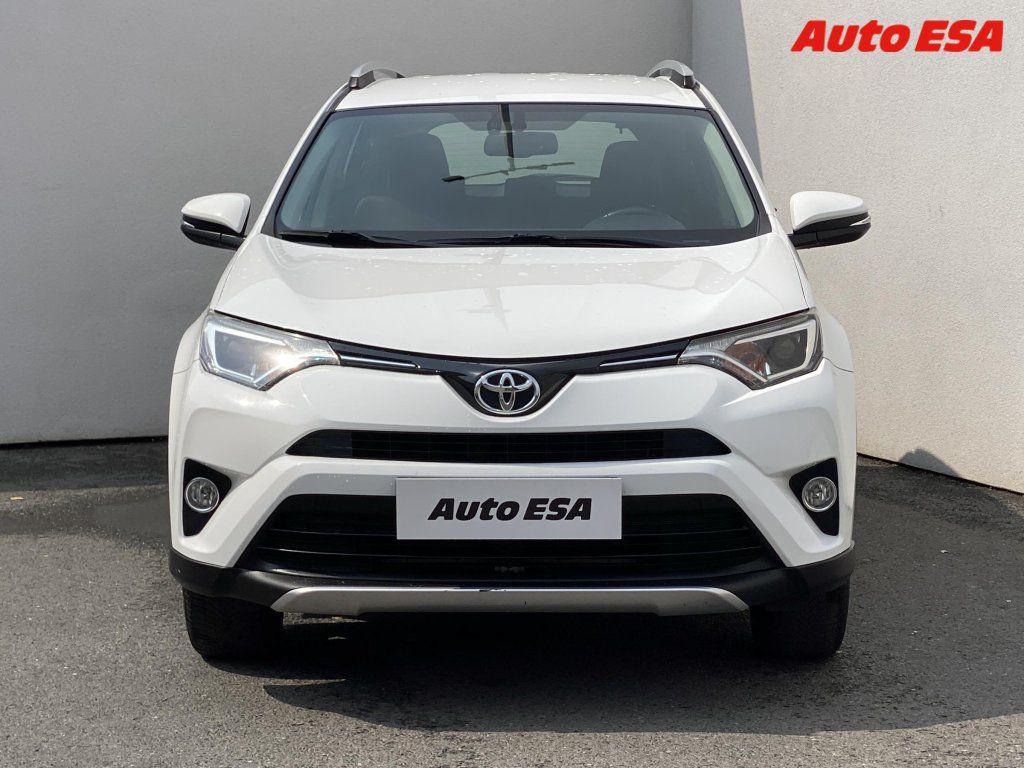 Toyota Rav4, 2.0 D-4D,TZ,navi,kamera - fotka 2