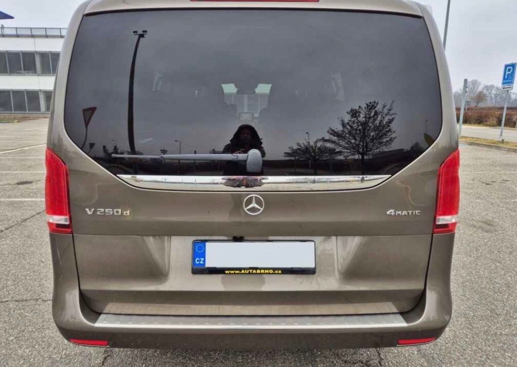 Mercedes-Benz Třídy V, V250D AVANTGARDE - fotka 3