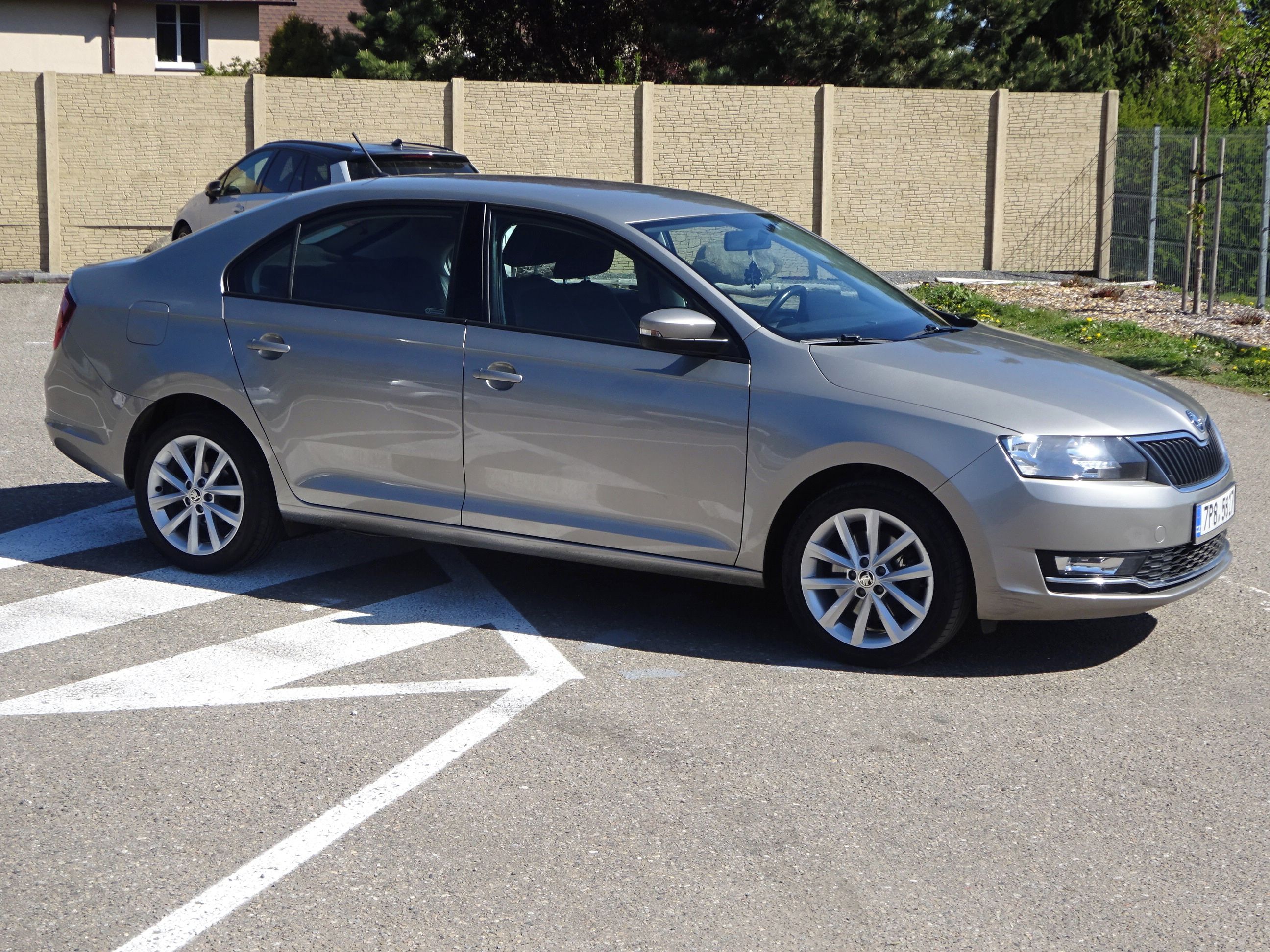 Škoda Rapid, 1.0 TSI (81 KW) 6 Rychlostí ČR - fotka 2