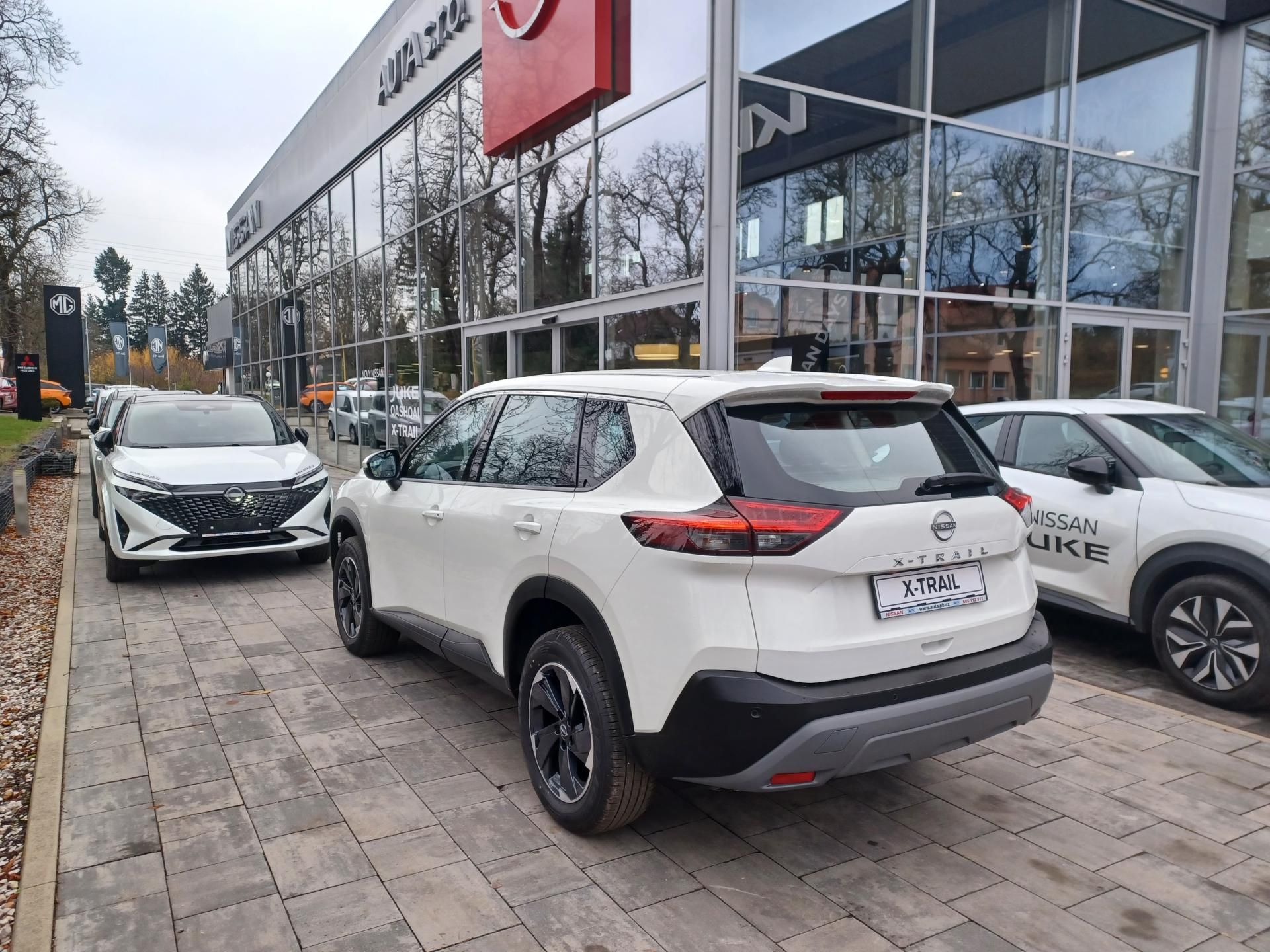 Nissan X-Trail, 1.5VC-T ACENTA+Comfort Pack - fotka 5
